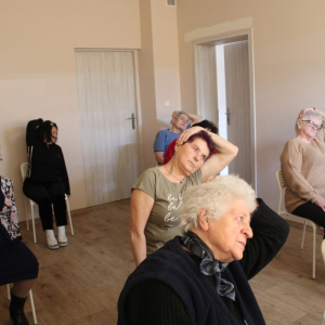Ćwiczenia ruchowe w Klubie Seniora