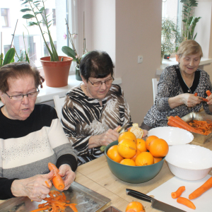 Zajęcia kulinarne w Klubie Seniora