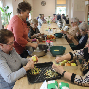 Zajęcia kulinarne w Klubie Seniora